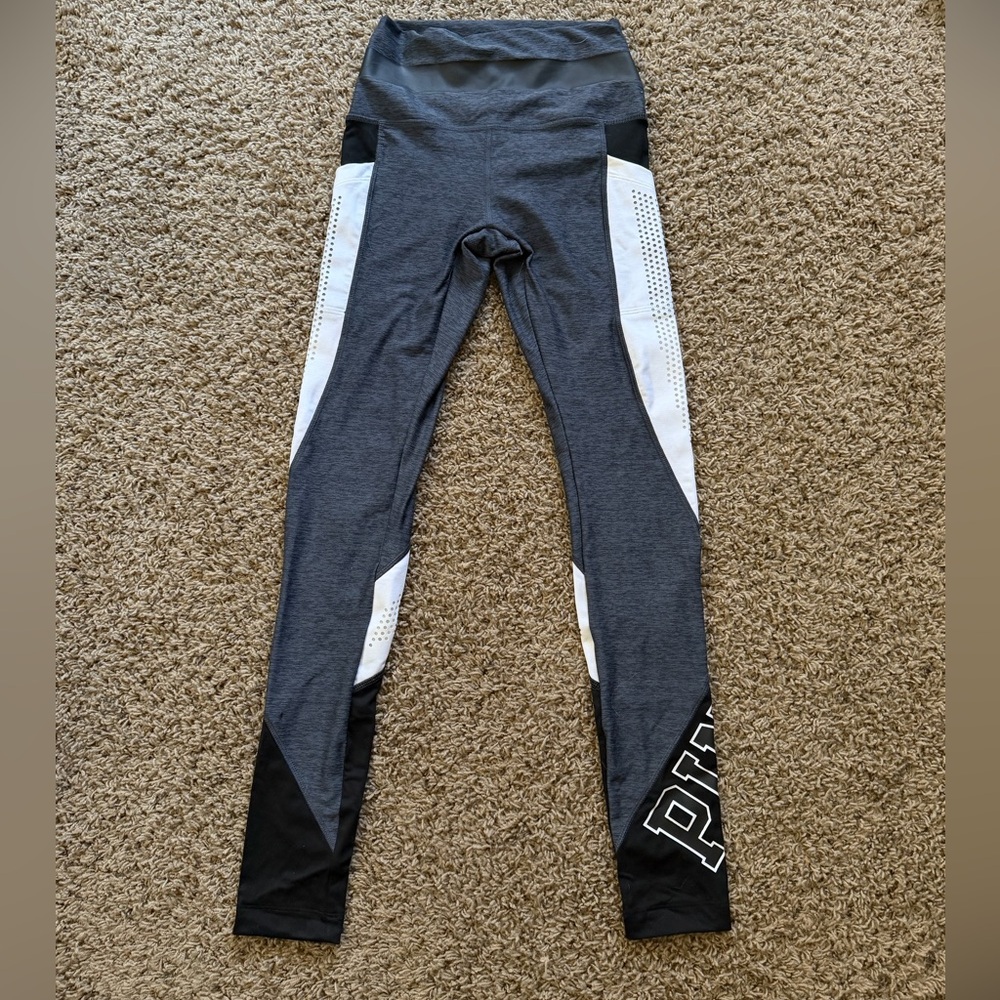 PINK Victoria's Secret Women’s Leggings in Gray White Black